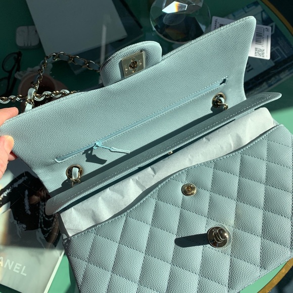 22P CHANEL Medium Classic Double Flap Bag Light Blue Caviar LGHW NWT - Picture 15 of 17